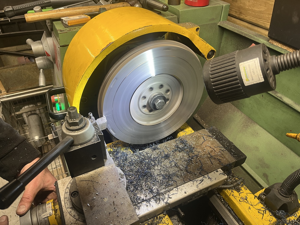 Flywheel lighting